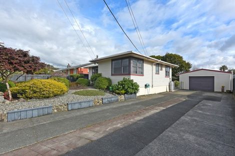 Photo of property in 41 Totara Park Road, Clouston Park, Upper Hutt, 5018