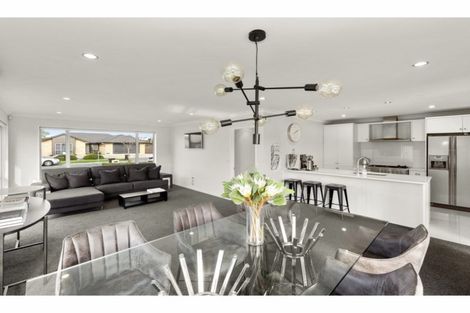 Photo of property in 35 Mariposa Crescent, Aidanfield, Christchurch, 8025