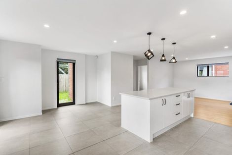 Photo of property in 39a Cutler Street, New Lynn, Auckland, 0600