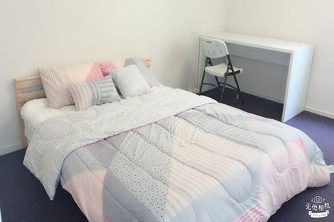 Photo of property in 49a Forrest Hill Road, Milford, Auckland, 0620