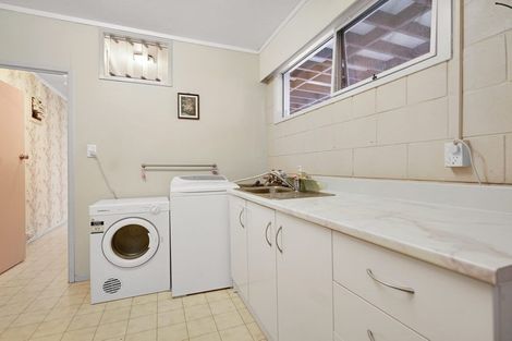 Photo of property in 16 Taitua Drive, Te Atatu South, Auckland, 0610