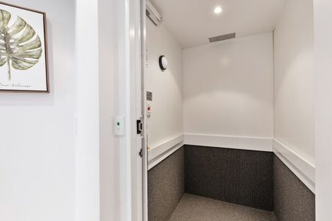 Photo of property in Weekeston Apartments, 2 Nobs Line, Strandon, New Plymouth, 4312