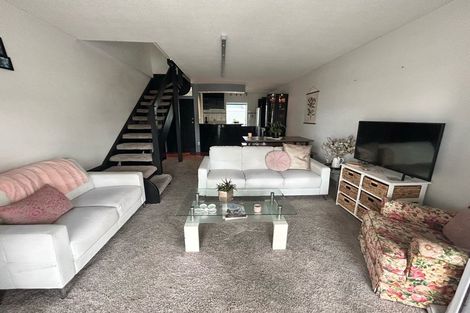 Photo of property in 235 Marine Parade, Napier South, Napier, 4110