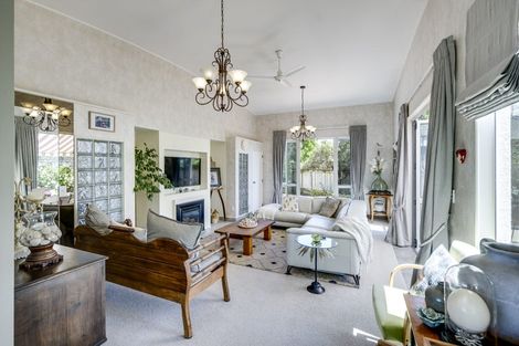 Photo of property in 166 Auckland Road, Greenmeadows, Napier, 4112