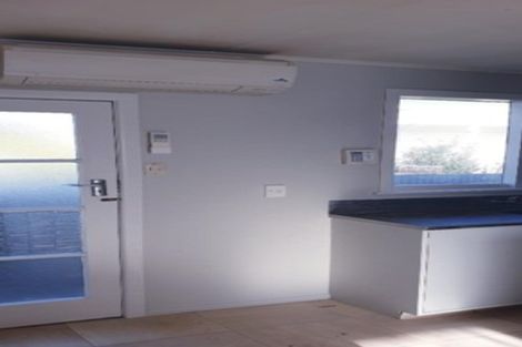 Photo of property in 805 Lawrence Street, Akina, Hastings, 4122