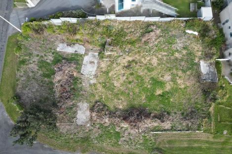 Photo of property in 2 Nelson Street, Foxton Beach, Foxton, 4815