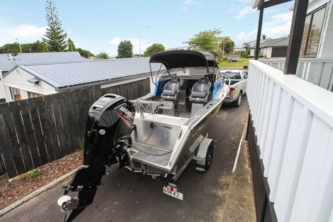 Photo of property in 4 Seaway Road, Clarks Beach, 2122