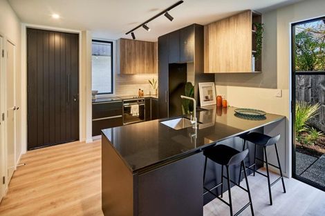 Photo of property in 17 Ara Toutouwai, Karori, Wellington, 6012