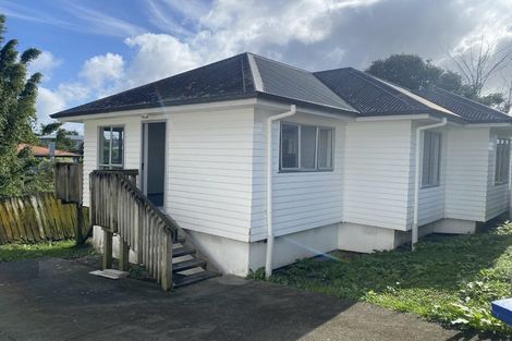 Photo of property in 10 Kingdale Road, Henderson, Auckland, 0610