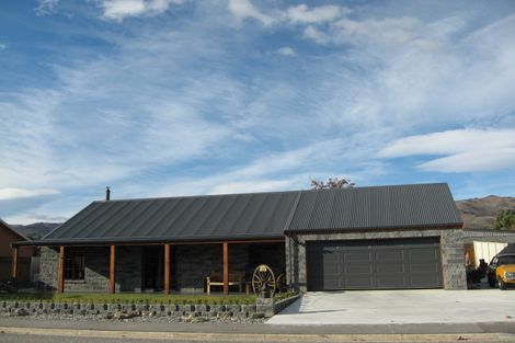 Photo of property in 98b Barry Avenue, Cromwell, 9310