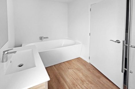 Photo of property in 3/12 Mana Avenue, Titahi Bay, Porirua, 5022