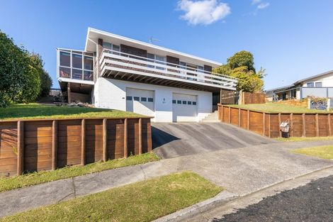 Photo of property in 9 Fairfax Terrace, Frankleigh Park, New Plymouth, 4310
