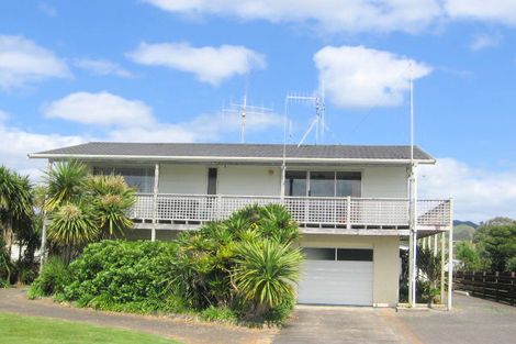 Photo of property in 14 Snell Crescent, Waihi Beach, 3611