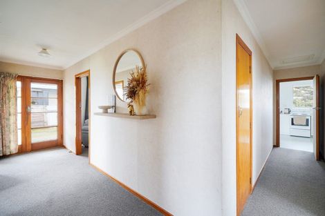 Photo of property in 16 Hyde Street, Clifton, Invercargill, 9812