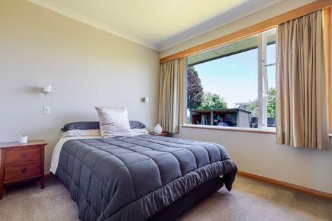 Photo of property in 5 Chamberlain Street, Dannevirke, 4930