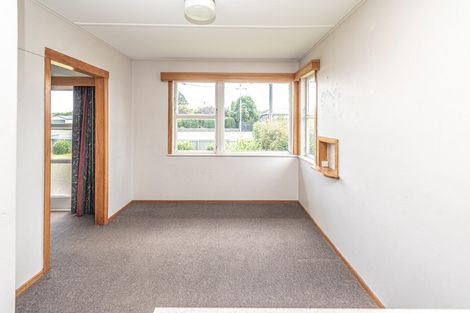 Photo of property in 19 Hussey Street, Waverley, 4510