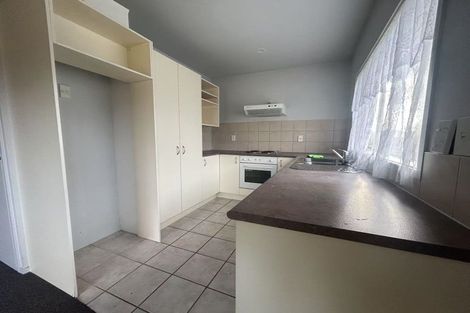 Photo of property in 7b Woodbank Drive, Glen Eden, Auckland, 0602