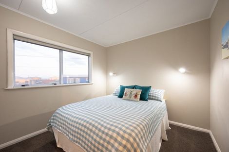 Photo of property in 10 Marine Parade South, Foxton Beach, Foxton, 4815