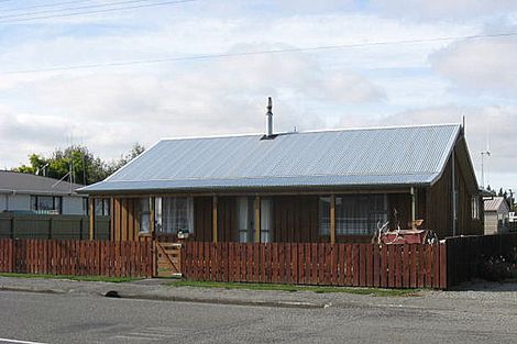 Photo of property in 21 Studholme Street, Waimate, 7924