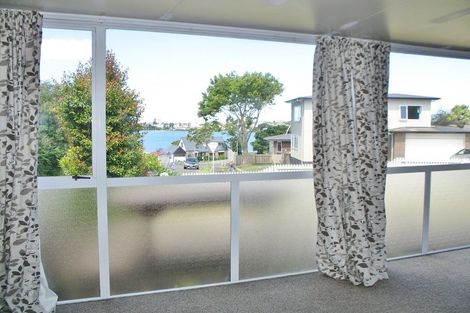 Photo of property in 132 Kingswood Road, Brookfield, Tauranga, 3110