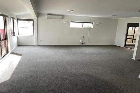 Photo of property in 18 Kaanapali Place, Wattle Downs, Auckland, 2103