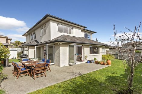 Photo of property in 16 Stornaway Drive, Flat Bush, Auckland, 2016