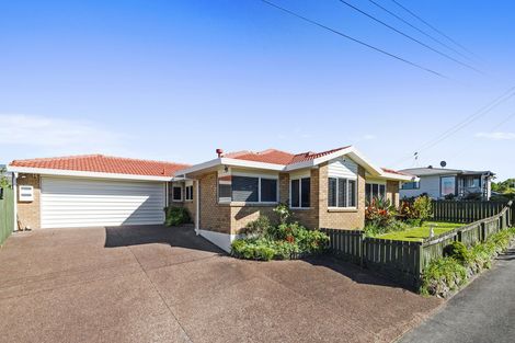 Photo of property in 10a Gills Avenue, Papakura, 2110