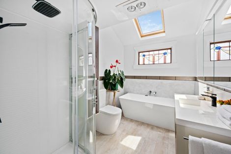 Photo of property in 181 Vigor Brown Street, Napier South, Napier, 4110