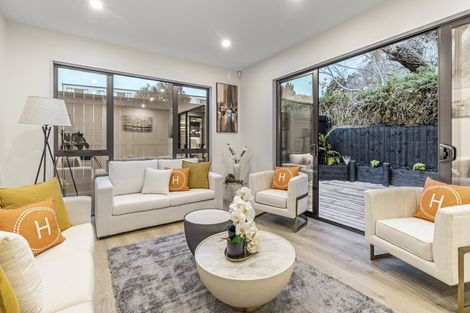 Photo of property in 12a Range View Road, Mount Albert, Auckland, 1025
