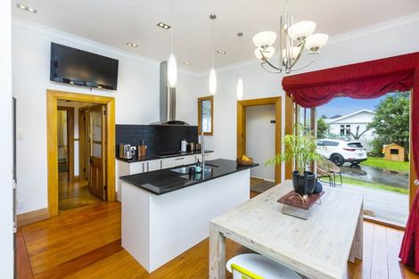 Photo of property in 30 Granville Street, Silverstream, Upper Hutt, 5019