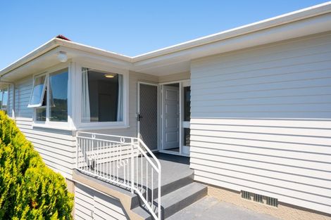 Photo of property in 82 Larsen Crescent, Tawa, Wellington, 5028