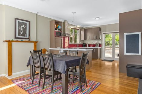 Photo of property in 28 Paremata Crescent, Paremata, Porirua, 5024