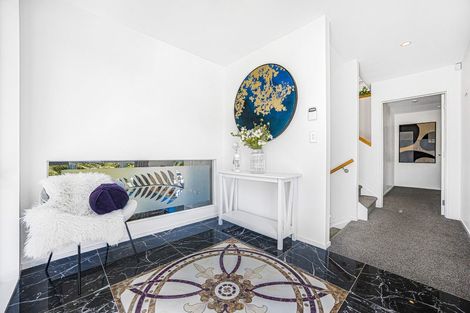 Photo of property in 28 Shah Place, Glen Eden, Auckland, 0602