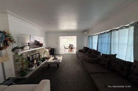 Photo of property in 19 Fraser Road, Papatoetoe, Auckland, 2025