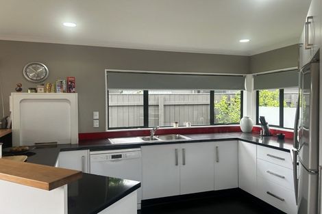 Photo of property in 6 Franklin Avenue, Hokowhitu, Palmerston North, 4410