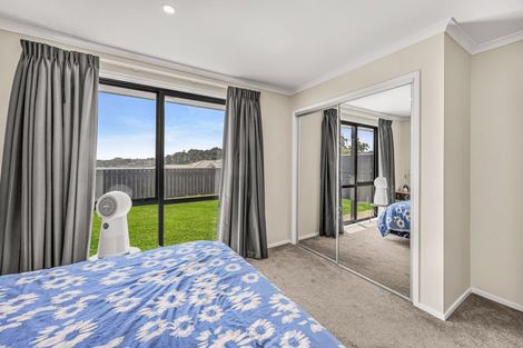 Photo of property in 29 Margaret Shields Avenue, Aotea, Porirua, 5024
