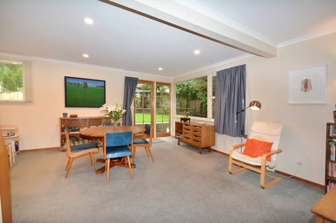 Photo of property in 15 Pioneer Crescent, Helensburgh, Dunedin, 9010