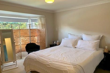 Photo of property in 2/14 Trafalgar Road, Milford, Auckland, 0620