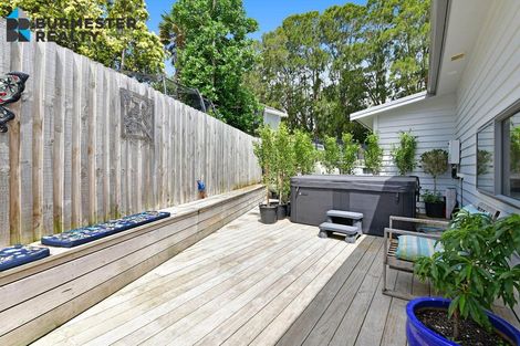 Photo of property in 10 St Julia Court, Helensville, 0800