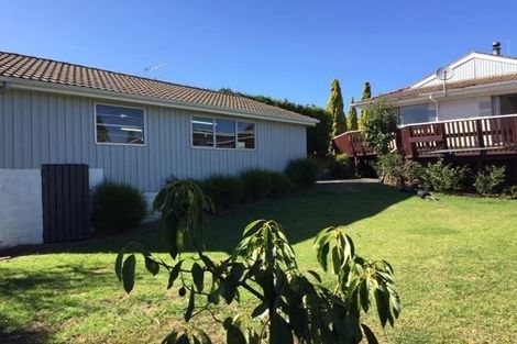 Photo of property in 16 Jade Avenue, Pakuranga Heights, Auckland, 2010