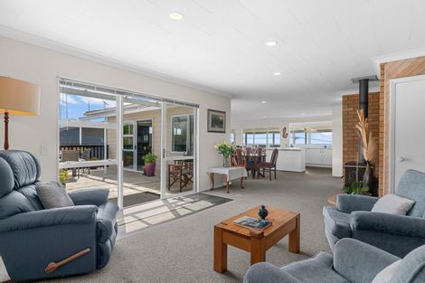 Photo of property in 34 Cheviot Street, Mangawhai Heads, Mangawhai, 0505