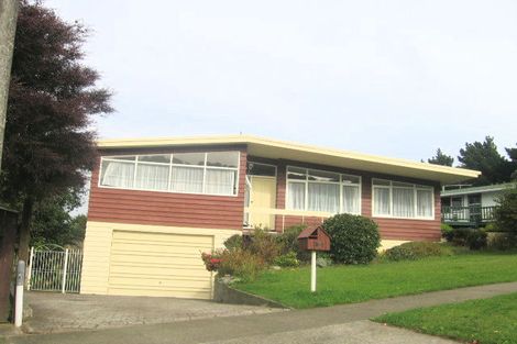 Photo of property in 300 Dowse Drive, Maungaraki, Lower Hutt, 5010