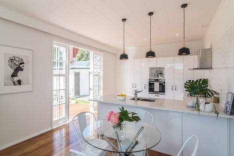 Photo of property in 14a Darlington Road, Miramar, Wellington, 6022