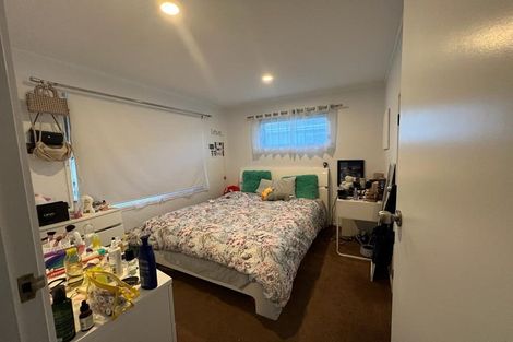 Photo of property in 120 Cargill Street, Papakura, 2110