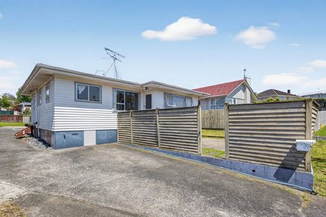 Photo of property in 1/47 Larne Avenue, Pakuranga Heights, Auckland, 2010