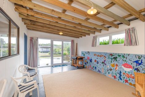 Photo of property in 5 Mahuri Street, Himatangi Beach, Foxton, 4891