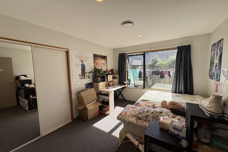 Photo of property in 34 Blue Gum Place, New Brighton, Christchurch, 8083