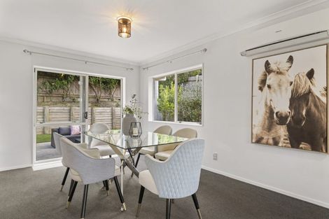 Photo of property in 7 Louvain Place, Greenhithe, Auckland, 0632