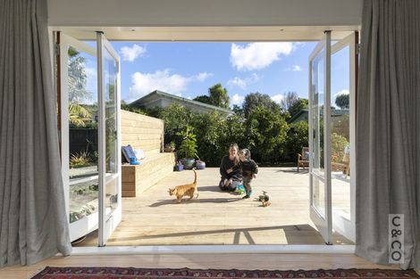 Photo of property in 15 Albert Street, Riverhead, 0820