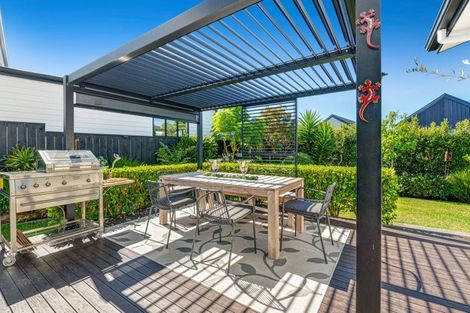 Photo of property in 68 Colonial Drive, Silverdale, 0932